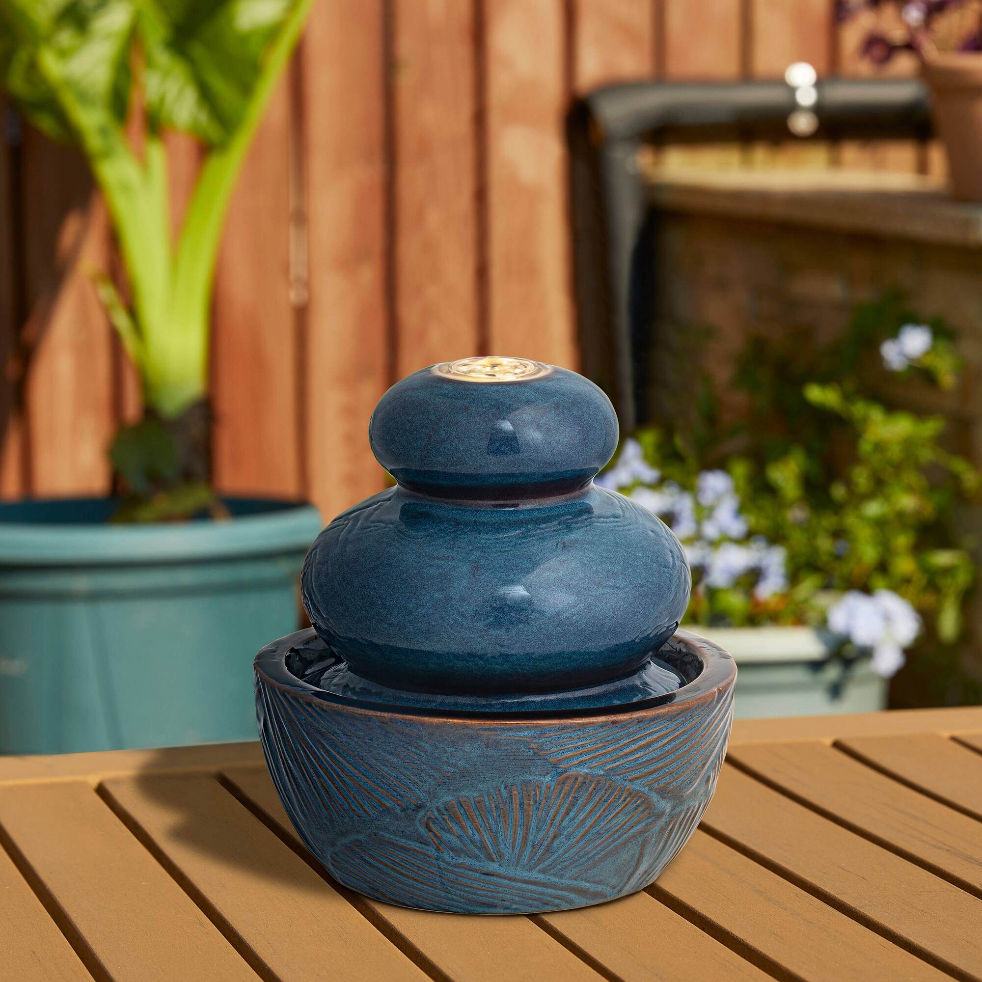 Glitzhome® 8.75" LED Turquoise Leaf Textured Ceramic Tabletop Fountain